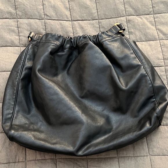 ESCADA HOBO SHOULDER BAG Black Leather with Gold Chain Handle - Picture 9 of 13